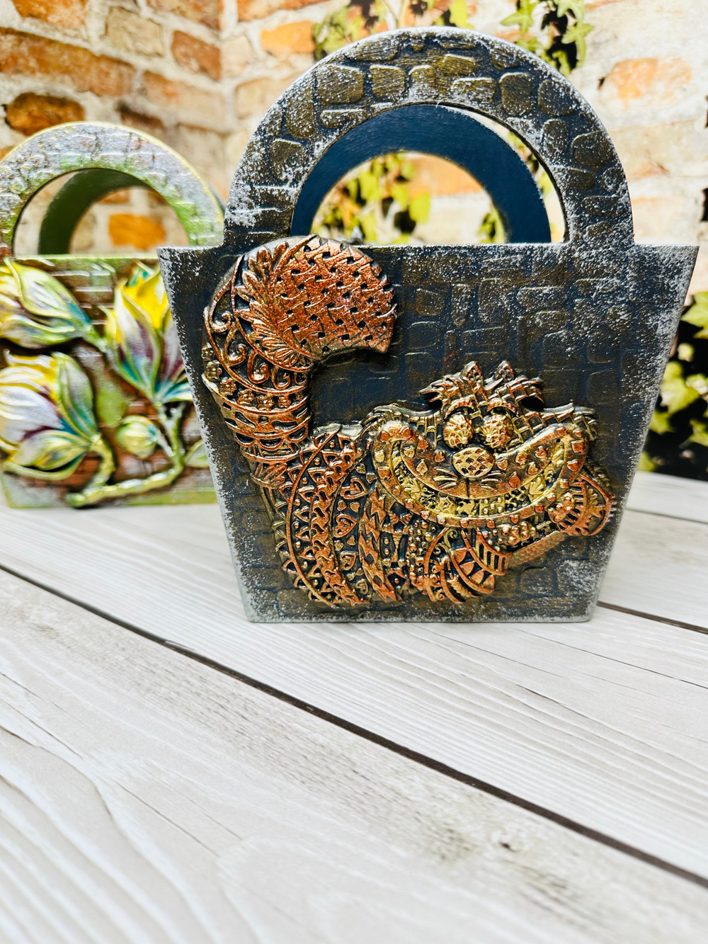 Корзиночка "Алиса и Чеширский кот"