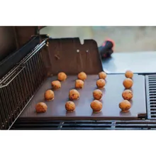 Камень для пиццы и другой выпечки, с глазированным покрытием, 41x41 см, Weber Crafted