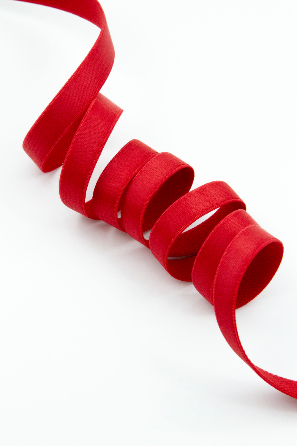Резинка бретелечная 10 мм глянцевая красная