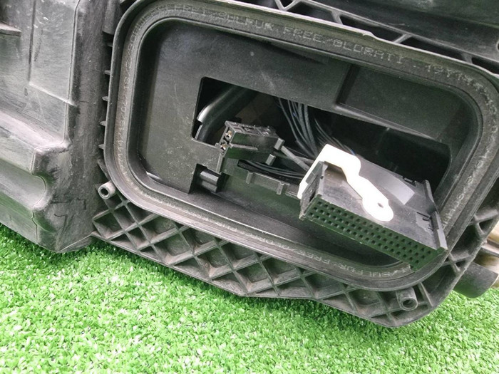 Фара правая Mercedes C w205 (2018-2023) LED