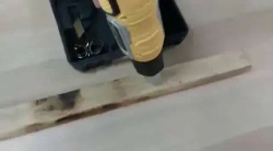 Фен промышленный-строительный Partnertool PHG2200ELSET, ЖК-ДИСПЛЕЙ КЕЙС 2.2кВт,60-600С, плавная рег. температуры, 300-500л.м, профессиональная серия