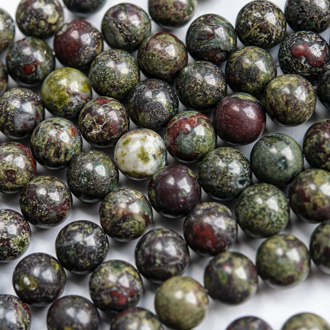 Эпидот (яшма "Кровь дракона") натуральный, шар 10,5мм