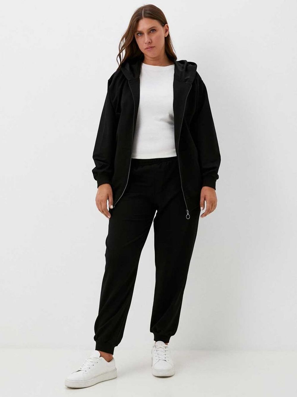 Костюм спортивный