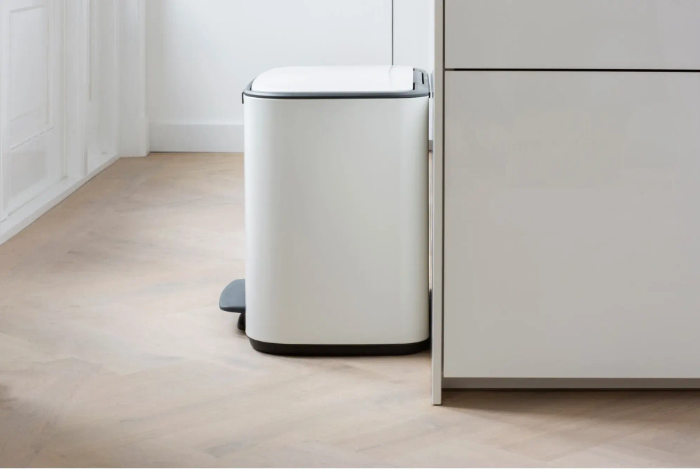 Brabantia Контейнер для мусора Bo 36л белый
