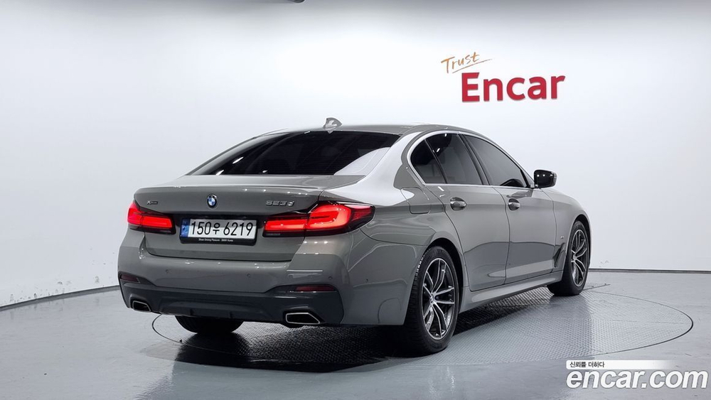BMW 5 Series (G30) 523d xDrive M Sports (12.2020)