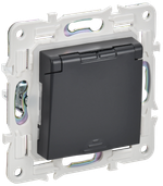 SKANDY Розетка 1-местная с заземлением с защитными шторками и крышкой 16А IP44 SK-R11T титан IEK