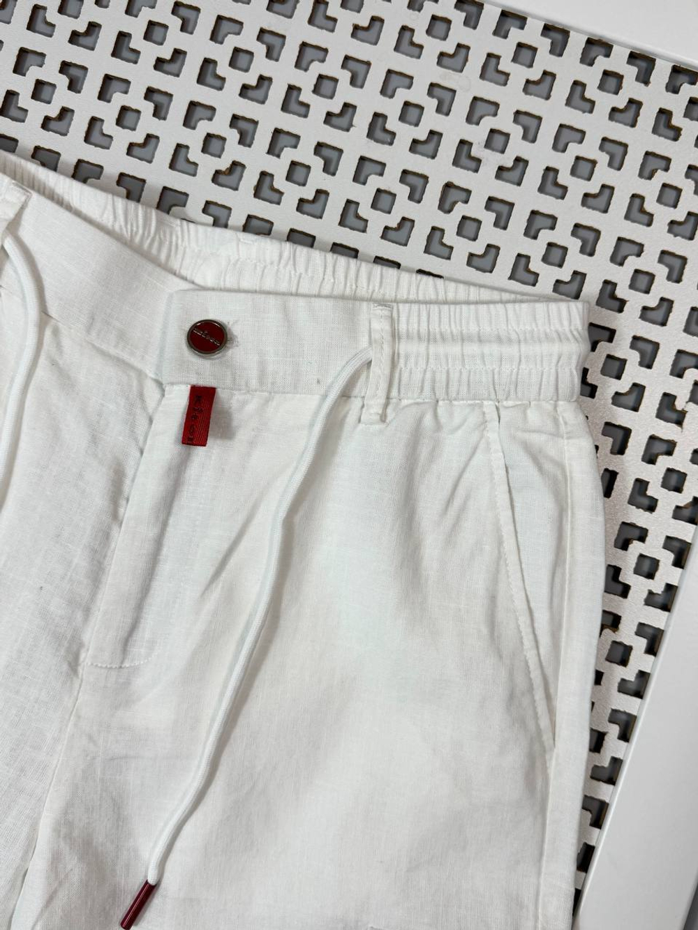 Льняные шорты Kiton