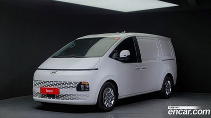 Hyundai Staria Cargo 3-х местный (06.2021)