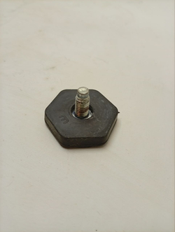 WMSD7105B кт17 Ножка для стиральной машины Hotpoint-Ariston C00296866 б/у