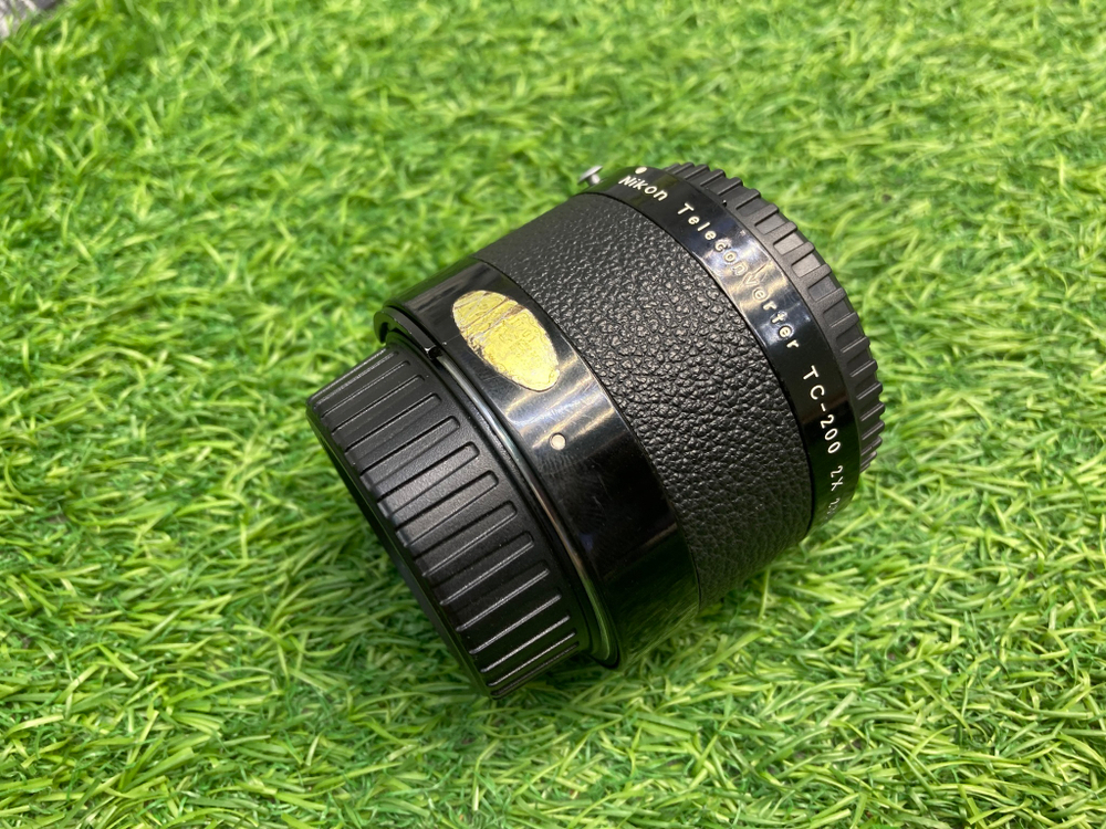 Nikon TC-200 2X Teleconverter