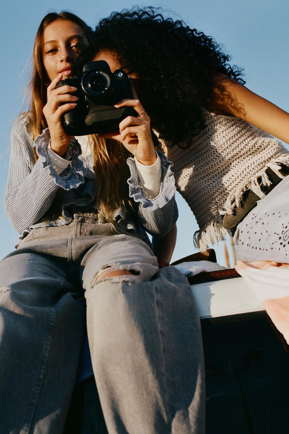 ZARA КАРДИГАН С ВОЛАНАМИ, СЕРО-СИНИЙ