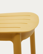 Уличный полубарный стул Morella из горчичного пластика 65 см