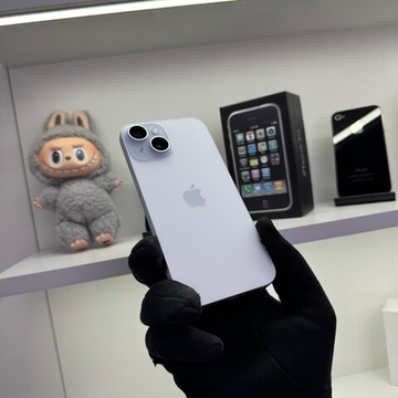 iPhone 15, 256 ГБ б/у