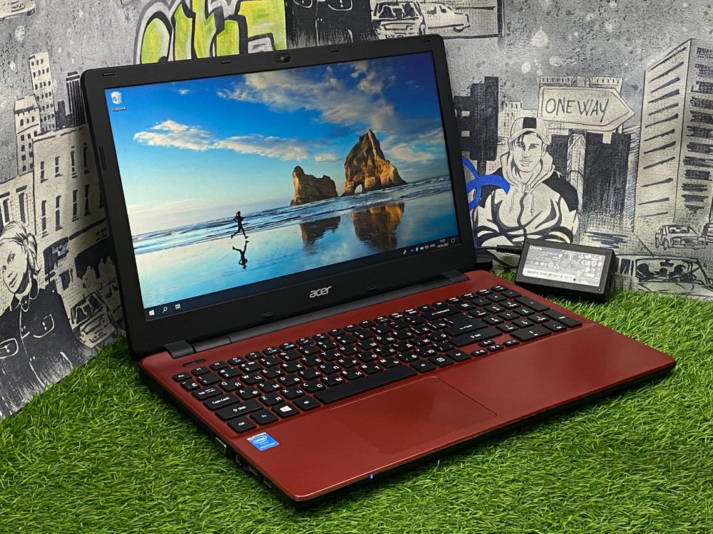 Ноутбук Acer 15.6" Pentium N3540/GF 810M 1GB/4GB/240GB SSD/ Aspire E5-511G-P1Z2[NX.MS0EU.010]/Windows 10