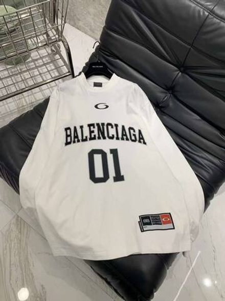 Свитшот Balenciaga