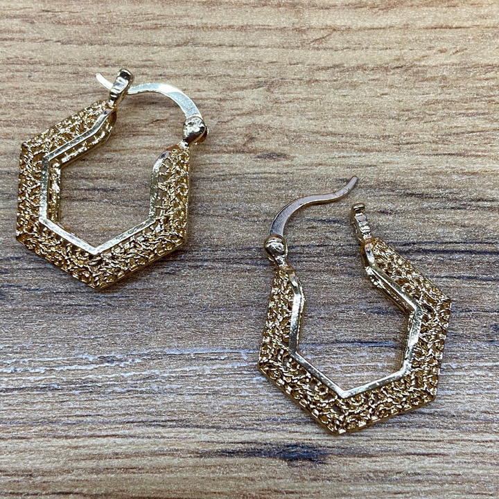 Серьги-булавки Xuping кольца шестигранник узор круги металл золотистый 2,5 см