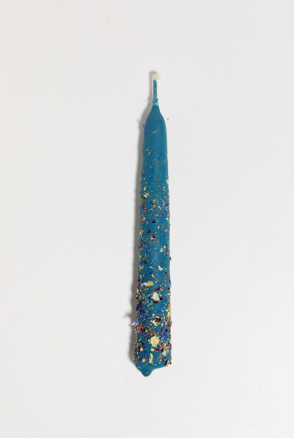 Набор из трёх любых свечей среднего размера