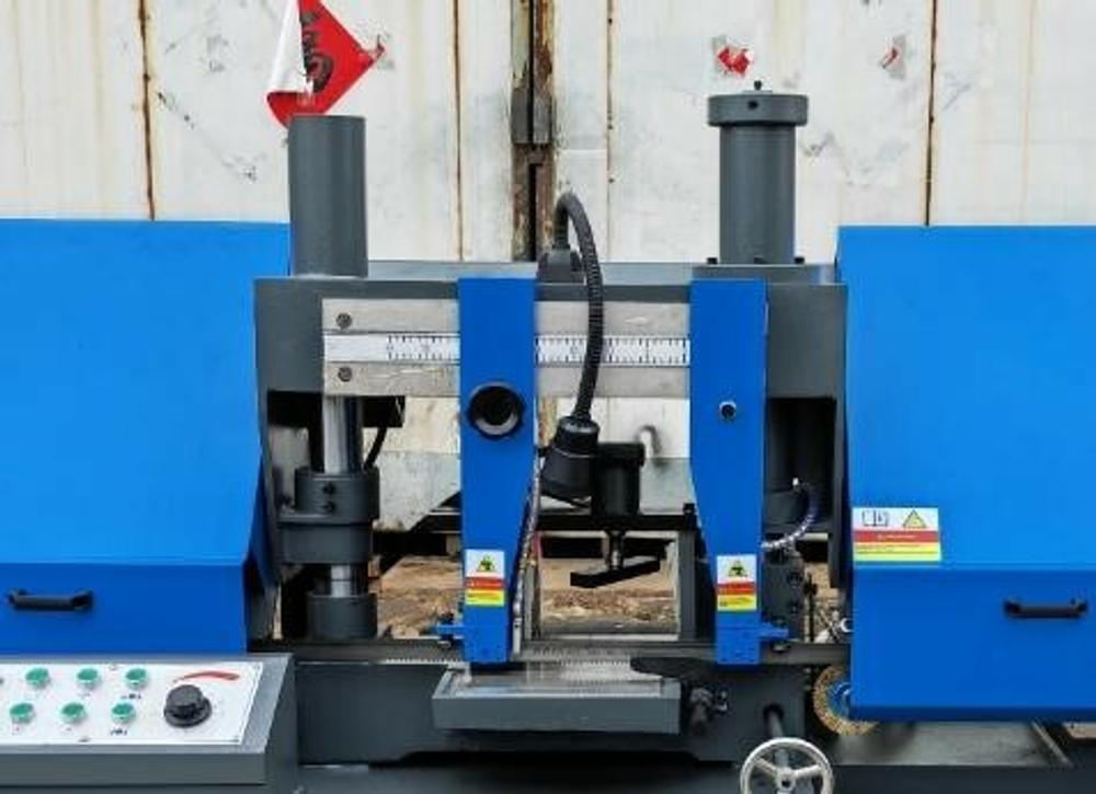 MetalTec MBS 350/50 CH ленточнопильный станок для резки металла под углом 90°