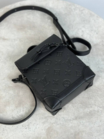 Сумка-мессенджер Louis Vuitton