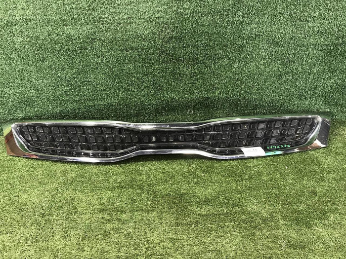 Решетка радиатора KIA Rio 4 X-Line (2017-2020)