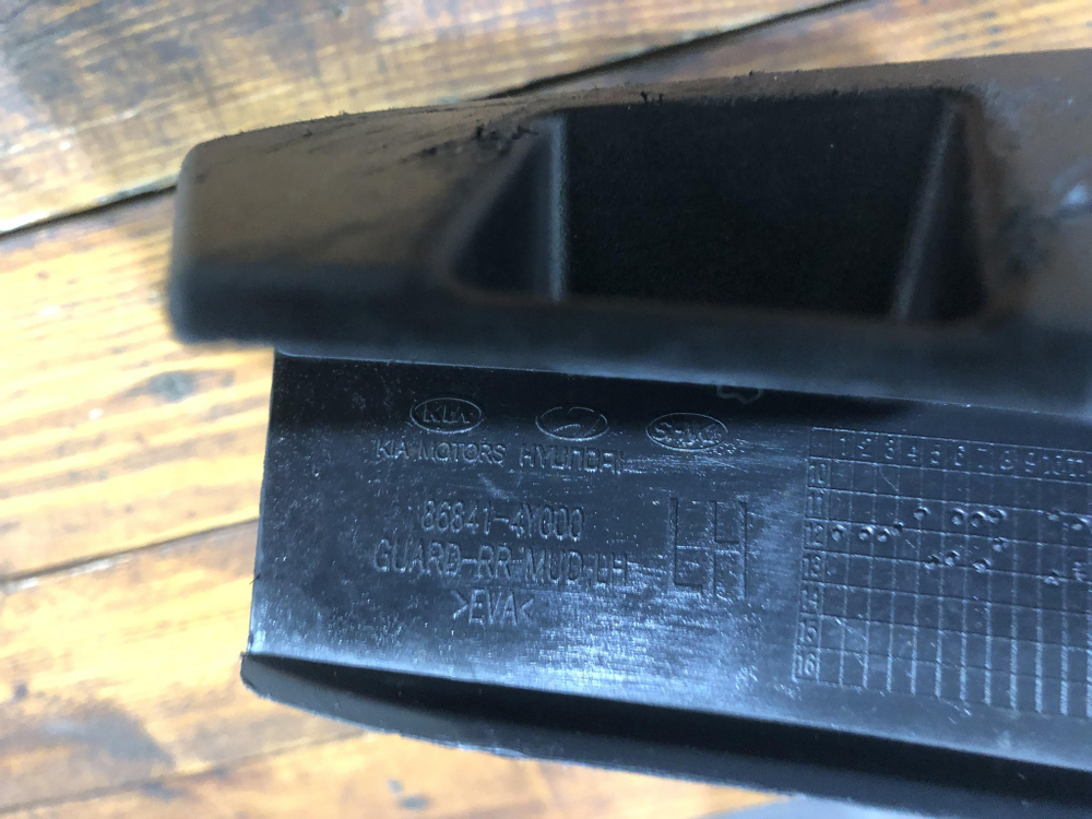 Брызговик задний левый Kia Rio 3 (QB) 11-15 Б/У Оригинал 868414Y000