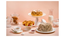 Блюдо на ножке Claystreet Классический Кролик 23 см