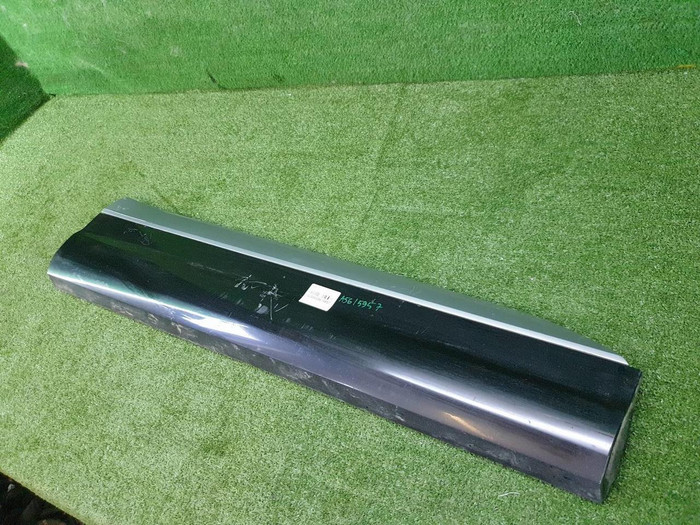 Накладка двери передняя правая Audi Q7 2 (2015-н.в.)