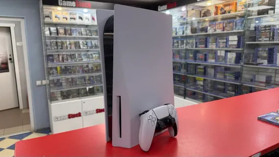 Игровая приставка Sony Playstation 5 825GB 3-Ревизия CFI-1216A SN:S01F32901HCS11946637 БУ