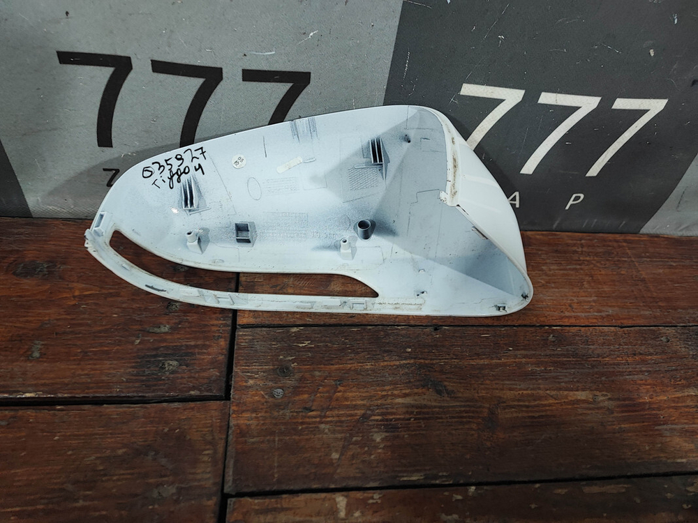 Крышка зеркала левого Chery Tiggo 4 17-нв Б/У Оригинал J688202011