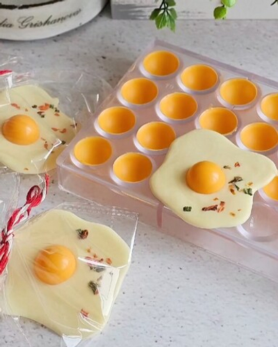 Поликарбонатная форма для шоколада №19