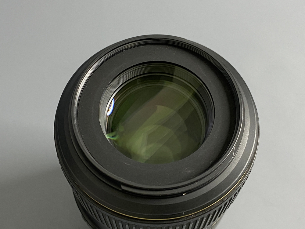 Nikon 105mm 2.8G IF-ED AF-S VR Micro-Nikkor