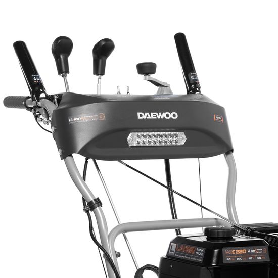 Бензиновый снегоуборщик DAEWOO S 8060