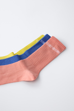 ZARA НАБОР ИЗ 3 ПАР НОСКОВ С НАДПИСЬЮ, РАЗНОЦВЕТНЫЙ