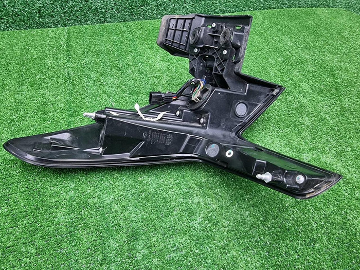 Фонарь правый внешний Москвич 3 (2022-н.в.)