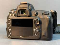 Nikon D610 63000 кадров