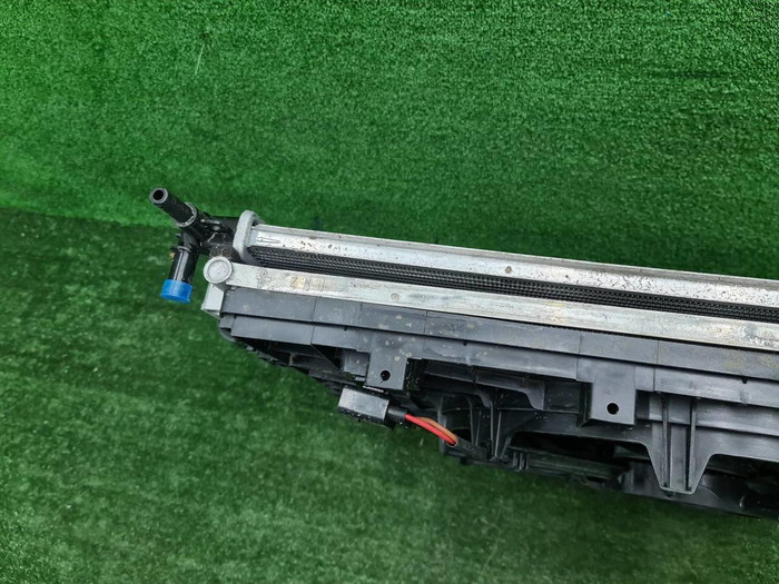 Кассета радиаторов Zeekr 001 (2021-н.в.)