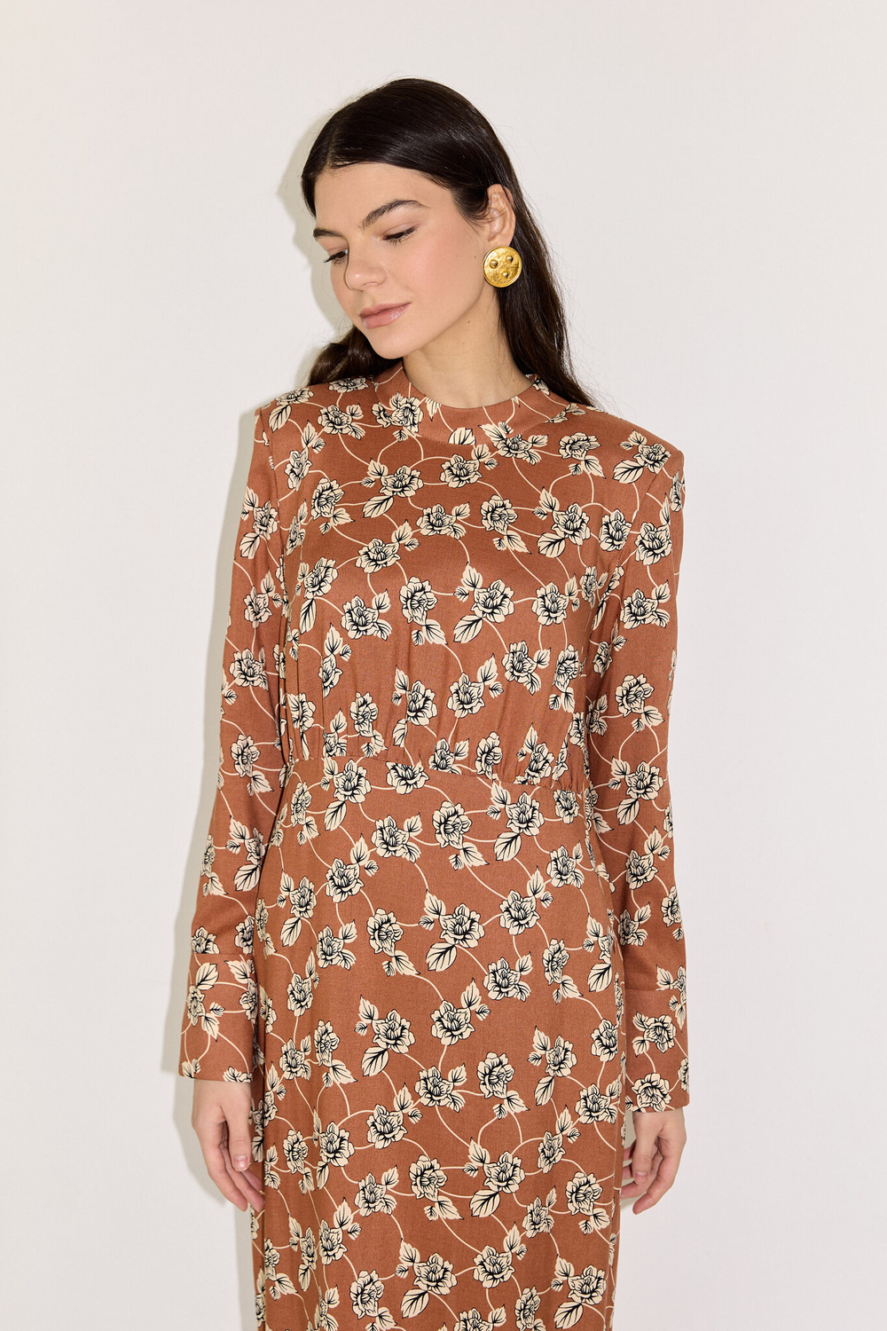 Платье силуэтное