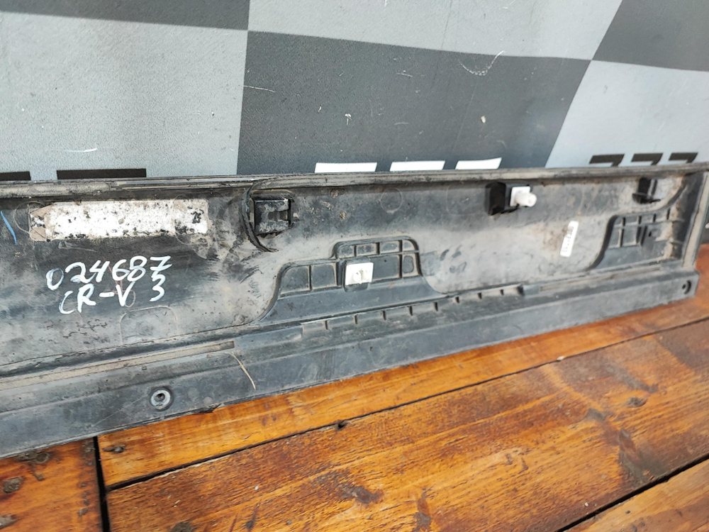 Накладка двери передней левой Honda CR-V 3 (RE) 07-12 Б/У Оригинал 75322SWWE010M1