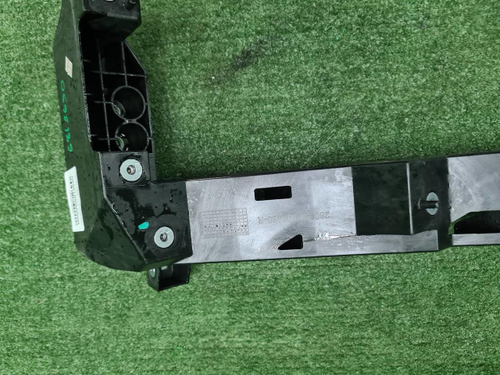 Кронштейн фары левый Москвич 3 (2022-н.в.)