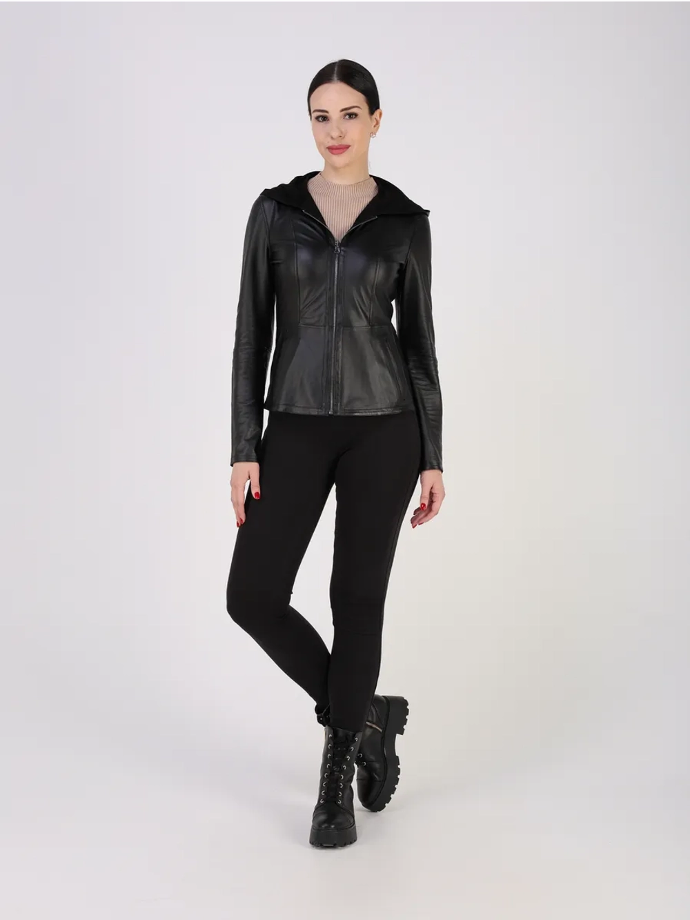 Куртка демисезонная замшевая двухсторонняя с капюшоном