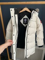 Пуховая парка Canada Goose, 128