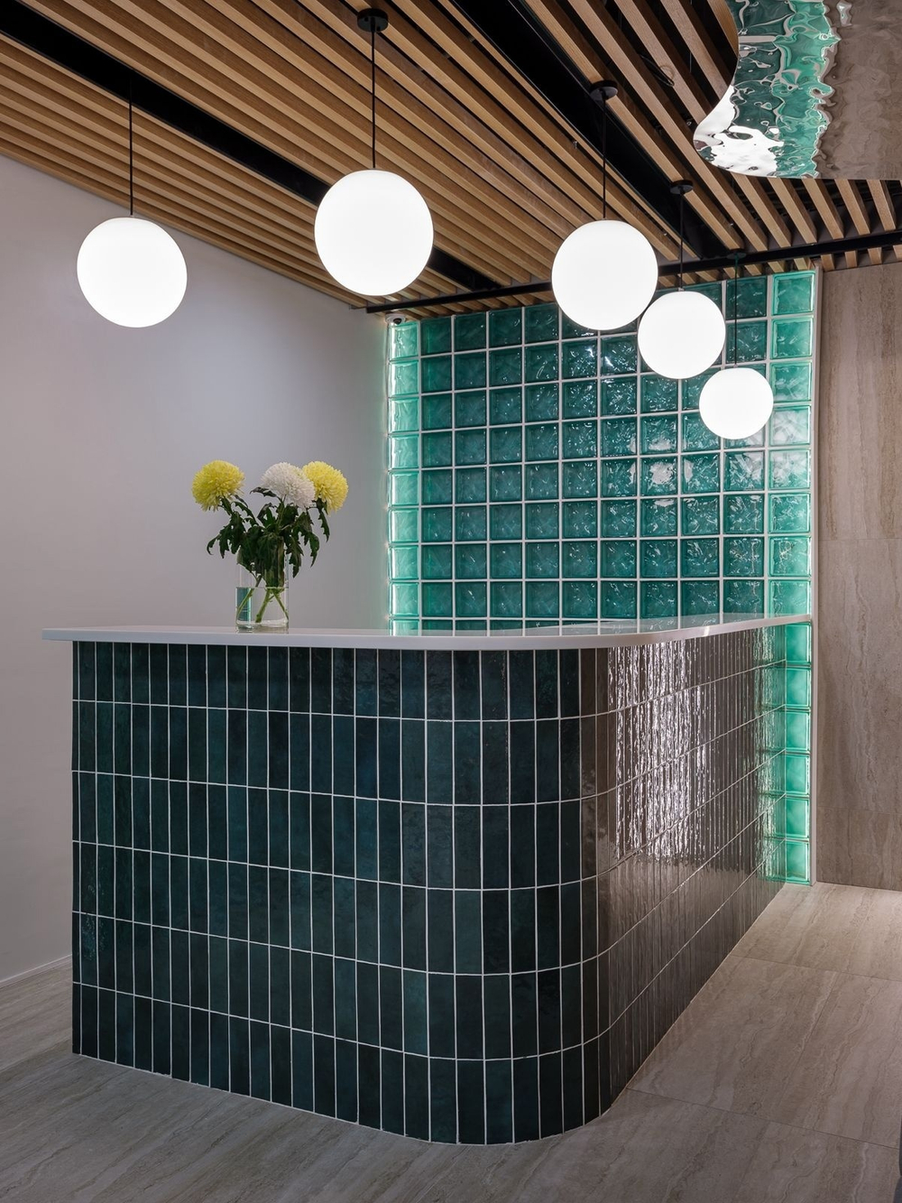 Стеклоблок волна бирюза окраска в массе Vitrablok 19x19x8