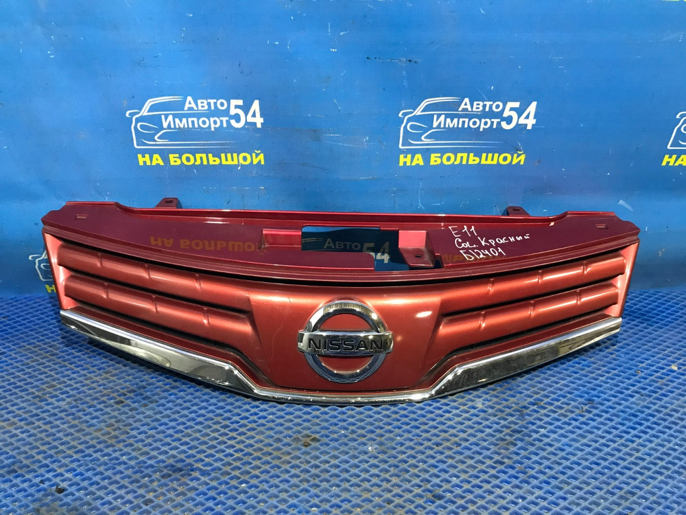 Решетка радиатора NISSAN NOTE 2008-2012