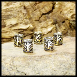 Бусина "Руна Кеназ . Старший футарк" для темляков или браслетов