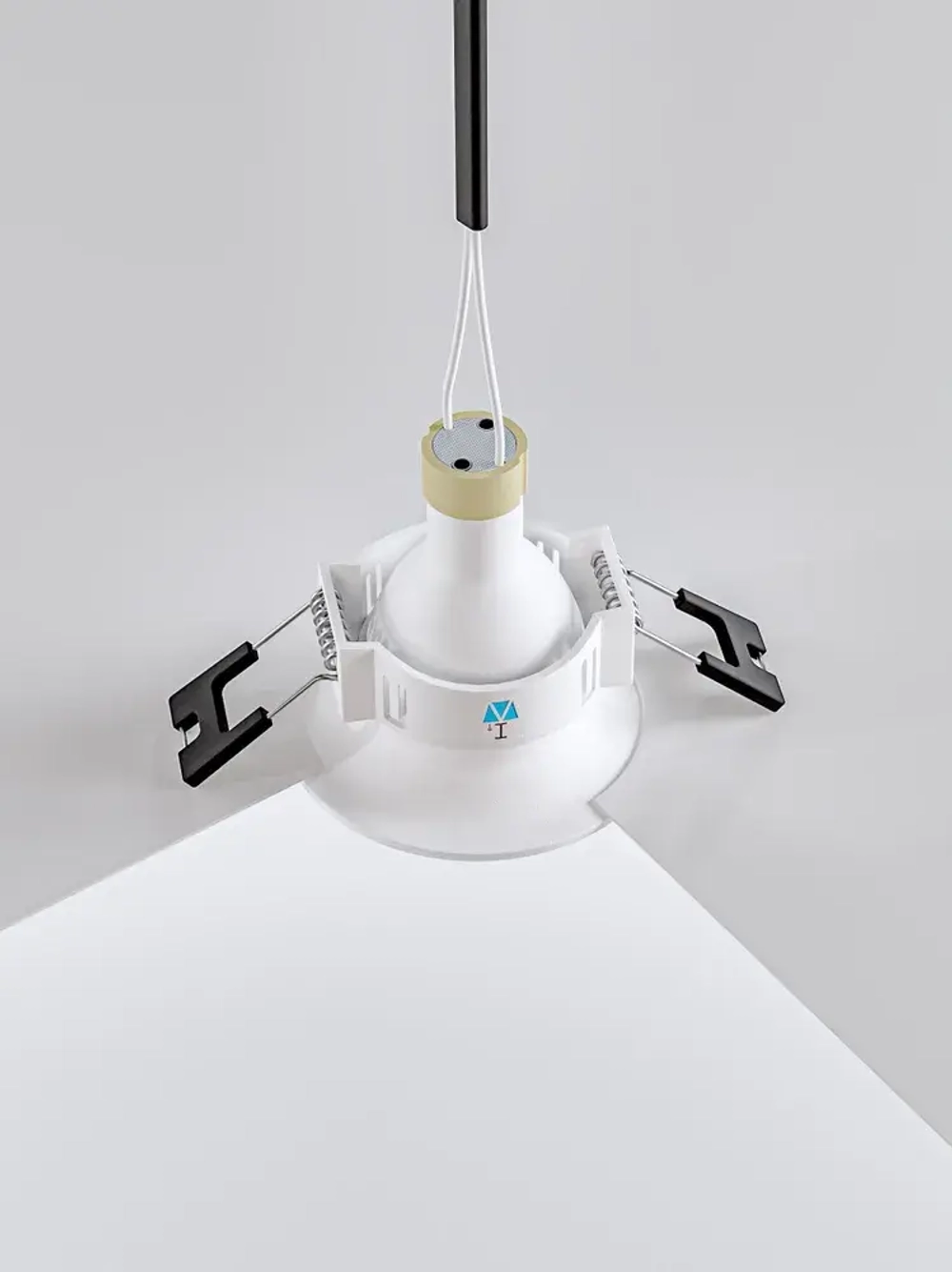 Встраиваемый светильник Interiorlight Atom BL003R-W, GU10