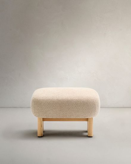 Пуф Cabana бежевый из шенилла с ножками из массива ясеня, натуральная отделка 65x55,4