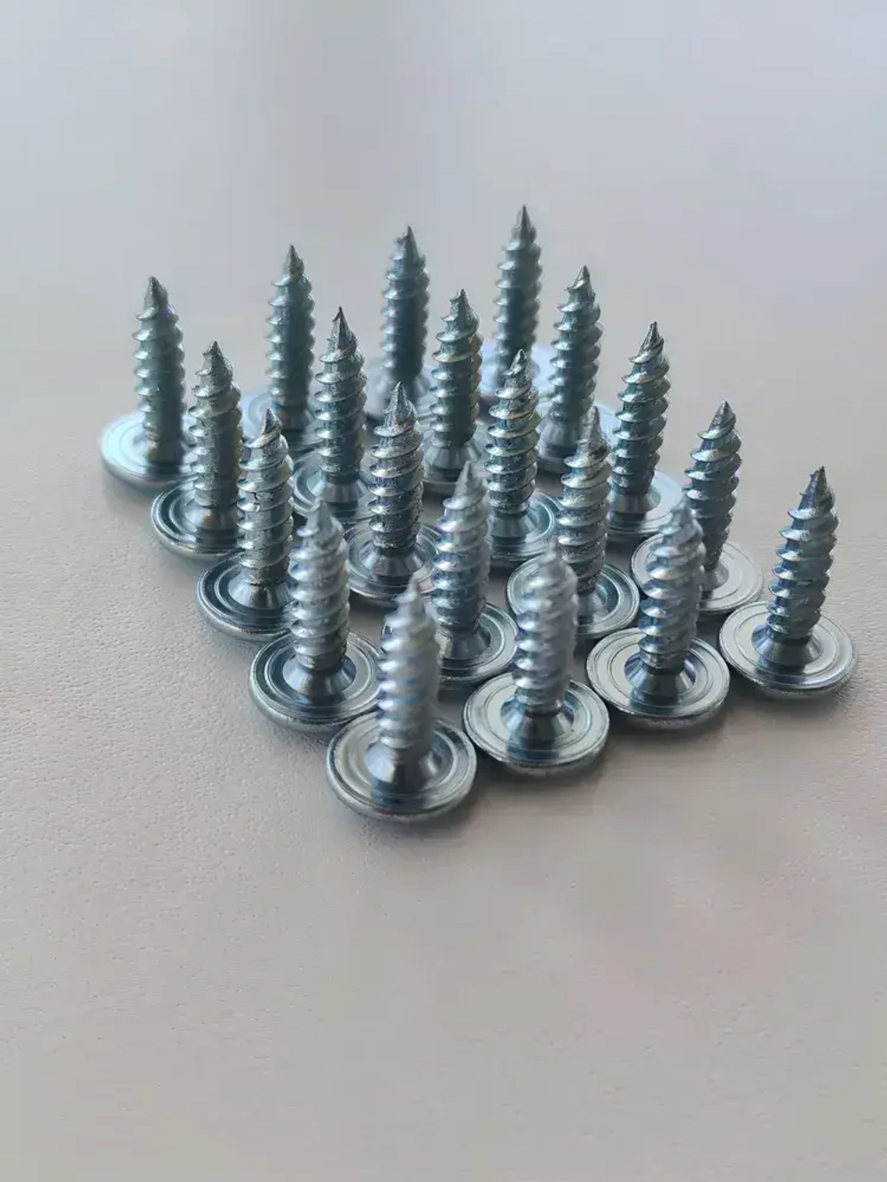 Саморез 4.2 x 16 мм 200 шт. 0.43 кг.