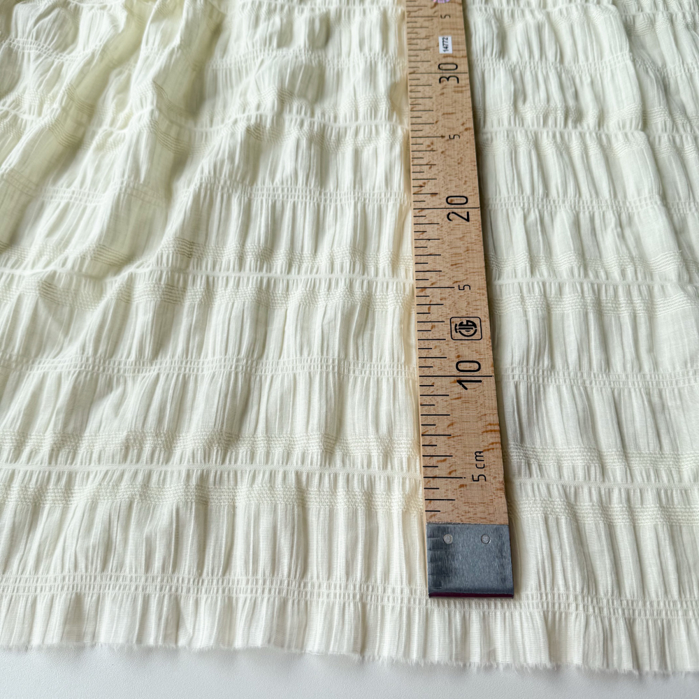 Батист Воздушный с горизонтальными полосками Сливочный