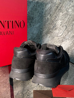 Кроссовки Valentino