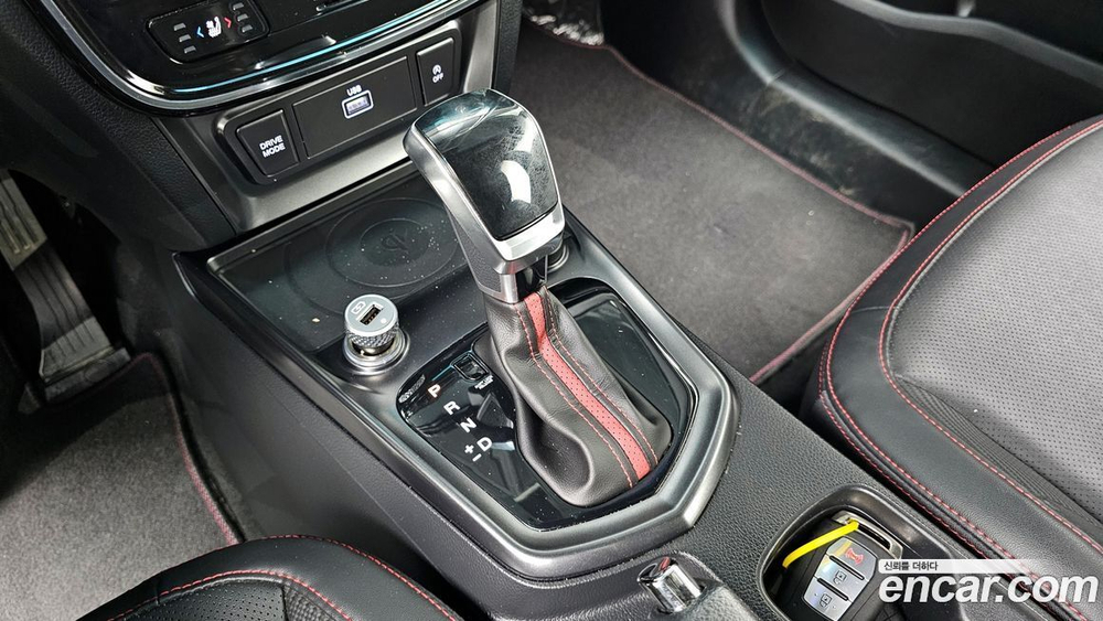 KG Mobility (Ssangyong) Very New Tivoli Бензин 1.5 2WD (11.2020)